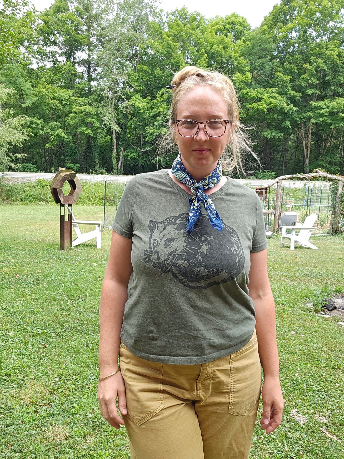 Opossum Women's V Neck Olive T-Shirt